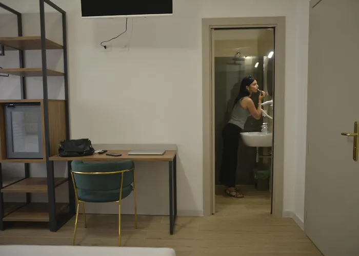 Ht & Pensión Bríndisi