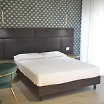 게스트하우스 Ht & 4*