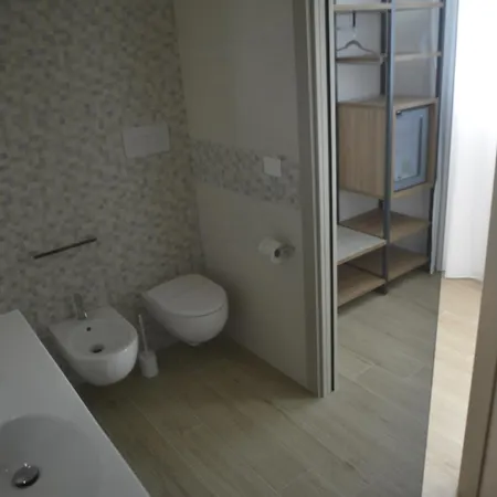 Ht & Гостевой дом 4*