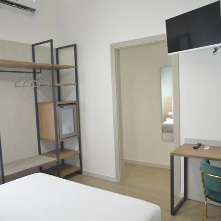 Ht & Гостевой дом 4*